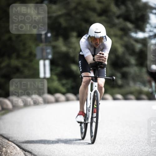21.06.2026 - 29. Vierlanden-Triathlon H.Heesch http://msf.ph/oto/9923413 21.06.2026 13:05:08 Radfahren 103 meine-sportfotos.de