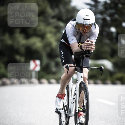 21.06.2026 - 29. Vierlanden-Triathlon H.Heesch http://msf.ph/oto/9923417 21.06.2026 13:05:09 Radfahren 1037 meine-sportfotos.de