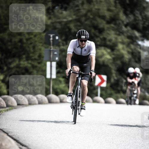 21.06.2026 - 29. Vierlanden-Triathlon H.Heesch http://msf.ph/oto/9923443 21.06.2026 13:05:23 Radfahren 1027 meine-sportfotos.de