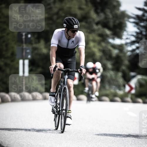 21.06.2026 - 29. Vierlanden-Triathlon H.Heesch http://msf.ph/oto/9923451 21.06.2026 13:05:24 Radfahren 1027 meine-sportfotos.de