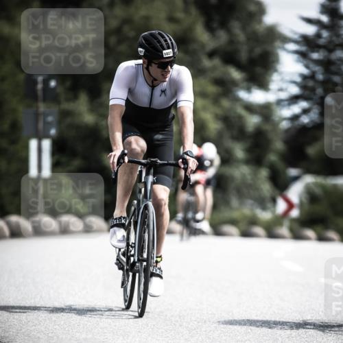 21.06.2026 - 29. Vierlanden-Triathlon H.Heesch http://msf.ph/oto/9923453 21.06.2026 13:05:24 Radfahren 11, 1027 meine-sportfotos.de