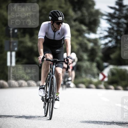 21.06.2026 - 29. Vierlanden-Triathlon H.Heesch http://msf.ph/oto/9923454 21.06.2026 13:05:24 Radfahren 11, 1027 meine-sportfotos.de