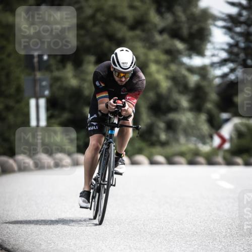 21.06.2026 - 29. Vierlanden-Triathlon H.Heesch http://msf.ph/oto/9923480 21.06.2026 13:05:33 Radfahren 1077 meine-sportfotos.de