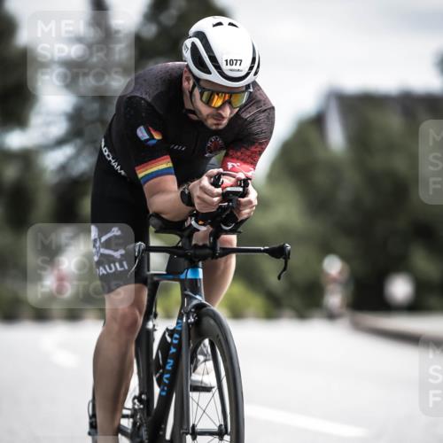 21.06.2026 - 29. Vierlanden-Triathlon H.Heesch http://msf.ph/oto/9923495 21.06.2026 13:05:34 Radfahren 1077 meine-sportfotos.de