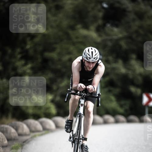 21.06.2026 - 29. Vierlanden-Triathlon H.Heesch http://msf.ph/oto/9923519 21.06.2026 13:30:47 Radfahren 1195 meine-sportfotos.de