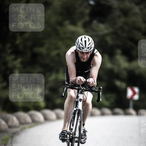 21.06.2026 - 29. Vierlanden-Triathlon H.Heesch http://msf.ph/oto/9923524 21.06.2026 13:30:47 Radfahren 1195 meine-sportfotos.de