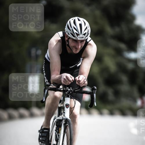 21.06.2026 - 29. Vierlanden-Triathlon H.Heesch http://msf.ph/oto/9923533 21.06.2026 13:30:47 Radfahren 1195 meine-sportfotos.de