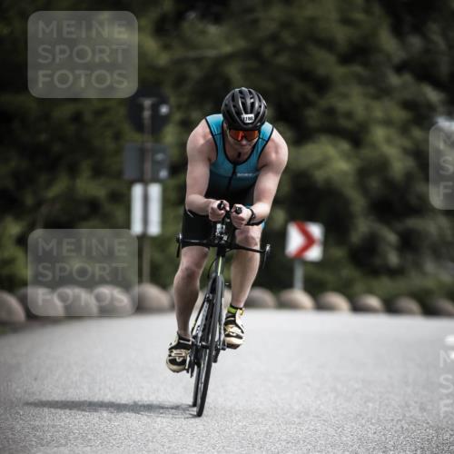 21.06.2026 - 29. Vierlanden-Triathlon H.Heesch http://msf.ph/oto/9923560 21.06.2026 13:31:19 Radfahren 11, 1180 meine-sportfotos.de