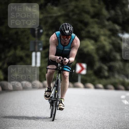 21.06.2026 - 29. Vierlanden-Triathlon H.Heesch http://msf.ph/oto/9923562 21.06.2026 13:31:19 Radfahren 1180 meine-sportfotos.de