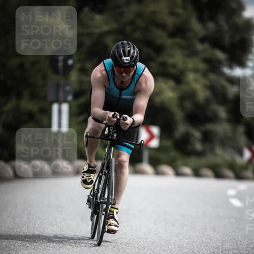 21.06.2026 - 29. Vierlanden-Triathlon H.Heesch http://msf.ph/oto/9923564 21.06.2026 13:31:19 Radfahren 1180 meine-sportfotos.de