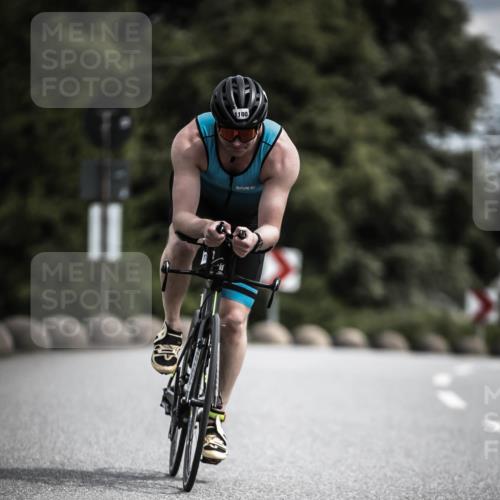 21.06.2026 - 29. Vierlanden-Triathlon H.Heesch http://msf.ph/oto/9923565 21.06.2026 13:31:20 Radfahren 1180 meine-sportfotos.de