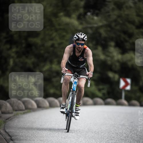 21.06.2026 - 29. Vierlanden-Triathlon H.Heesch http://msf.ph/oto/9923607 21.06.2026 13:32:08 Radfahren 1217 meine-sportfotos.de