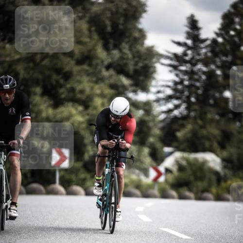 21.06.2026 - 29. Vierlanden-Triathlon H.Heesch http://msf.ph/oto/9923660 21.06.2026 13:32:19 Radfahren 1194, 1192 meine-sportfotos.de