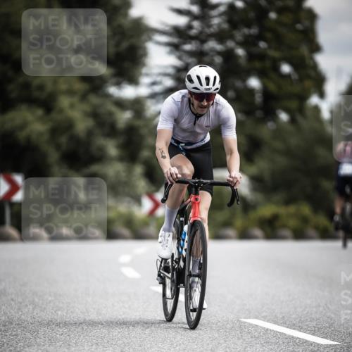 21.06.2026 - 29. Vierlanden-Triathlon H.Heesch http://msf.ph/oto/9923696 21.06.2026 13:32:35 Radfahren 1097 meine-sportfotos.de