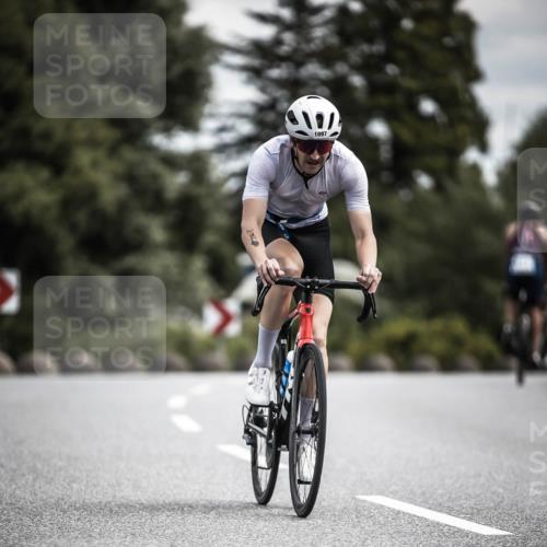 21.06.2026 - 29. Vierlanden-Triathlon H.Heesch http://msf.ph/oto/9923697 21.06.2026 13:32:35 Radfahren 1097 meine-sportfotos.de