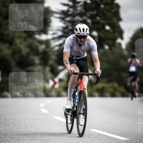 21.06.2026 - 29. Vierlanden-Triathlon H.Heesch http://msf.ph/oto/9923698 21.06.2026 13:32:35 Radfahren 1097 meine-sportfotos.de