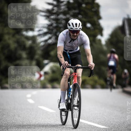 21.06.2026 - 29. Vierlanden-Triathlon H.Heesch http://msf.ph/oto/9923700 21.06.2026 13:32:36 Radfahren 1097 meine-sportfotos.de