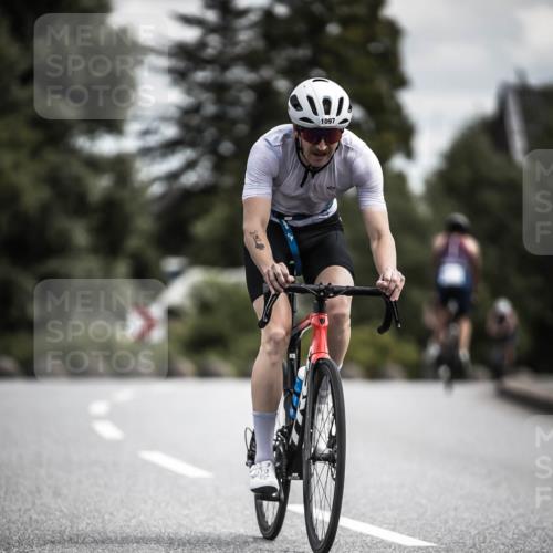 21.06.2026 - 29. Vierlanden-Triathlon H.Heesch http://msf.ph/oto/9923701 21.06.2026 13:32:36 Radfahren 1097 meine-sportfotos.de