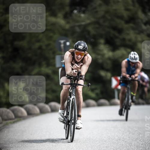 21.06.2026 - 29. Vierlanden-Triathlon H.Heesch http://msf.ph/oto/9923723 21.06.2026 13:32:42 Radfahren 1102 meine-sportfotos.de