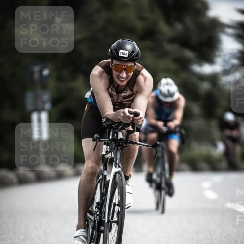 21.06.2026 - 29. Vierlanden-Triathlon H.Heesch http://msf.ph/oto/9923733 21.06.2026 13:32:42 Radfahren 10, 1102 meine-sportfotos.de
