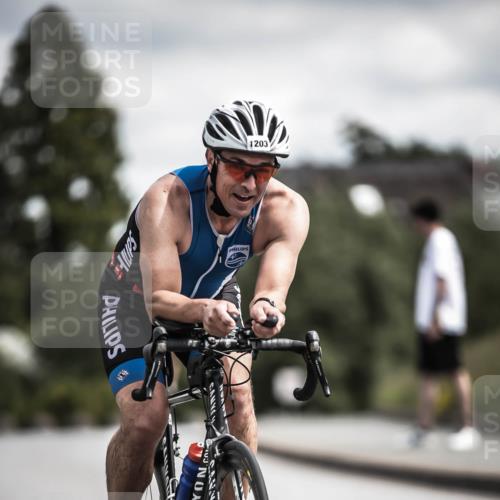 21.06.2026 - 29. Vierlanden-Triathlon H.Heesch http://msf.ph/oto/9923744 21.06.2026 13:32:43 Radfahren 1203 meine-sportfotos.de