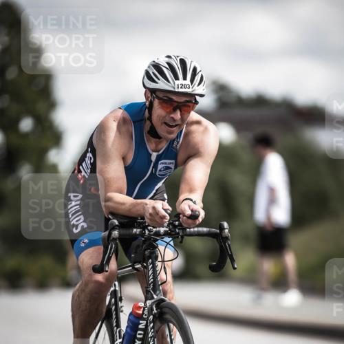 21.06.2026 - 29. Vierlanden-Triathlon H.Heesch http://msf.ph/oto/9923745 21.06.2026 13:32:43 Radfahren 1203 meine-sportfotos.de