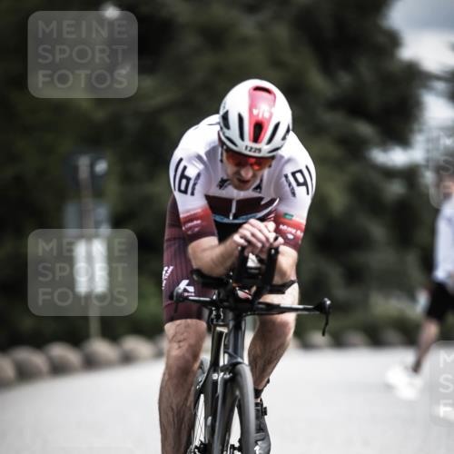 21.06.2026 - 29. Vierlanden-Triathlon H.Heesch http://msf.ph/oto/9923757 21.06.2026 13:32:47 Radfahren 1225, 19 meine-sportfotos.de