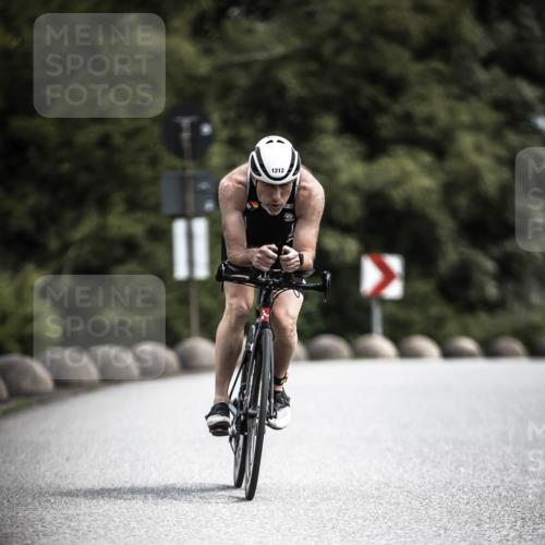 21.06.2026 - 29. Vierlanden-Triathlon H.Heesch http://msf.ph/oto/9923780 21.06.2026 13:32:59 Radfahren 1212, 2387 meine-sportfotos.de