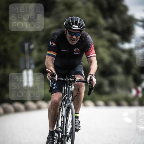 21.06.2026 - 29. Vierlanden-Triathlon H.Heesch http://msf.ph/oto/9923870 21.06.2026 13:33:34 Radfahren 1209 meine-sportfotos.de