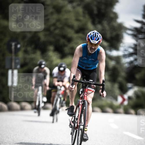 21.06.2026 - 29. Vierlanden-Triathlon H.Heesch http://msf.ph/oto/9923911 21.06.2026 13:33:50 Radfahren 11, 1175 meine-sportfotos.de