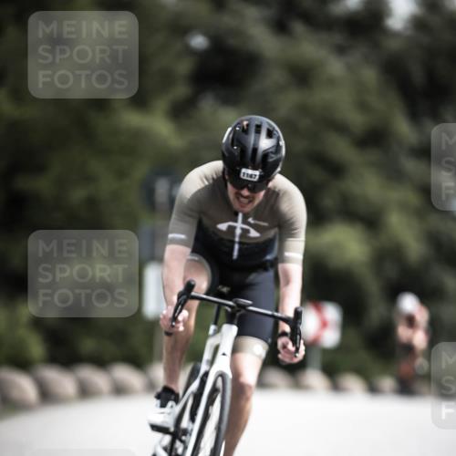 21.06.2026 - 29. Vierlanden-Triathlon H.Heesch http://msf.ph/oto/9923922 21.06.2026 13:33:52 Radfahren 1167 meine-sportfotos.de