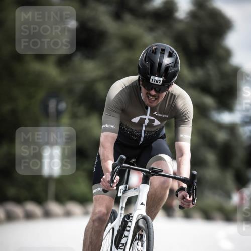 21.06.2026 - 29. Vierlanden-Triathlon H.Heesch http://msf.ph/oto/9923927 21.06.2026 13:33:53 Radfahren 1167 meine-sportfotos.de