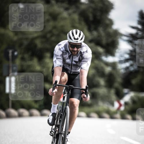 21.06.2026 - 29. Vierlanden-Triathlon H.Heesch http://msf.ph/oto/9923976 21.06.2026 13:34:05 Radfahren 1199 meine-sportfotos.de