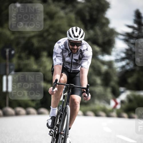 21.06.2026 - 29. Vierlanden-Triathlon H.Heesch http://msf.ph/oto/9923977 21.06.2026 13:34:05 Radfahren 11, 1199 meine-sportfotos.de
