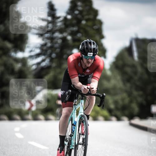 21.06.2026 - 29. Vierlanden-Triathlon H.Heesch http://msf.ph/oto/9924005 21.06.2026 13:34:22 Radfahren 1227 meine-sportfotos.de