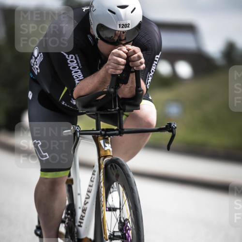 21.06.2026 - 29. Vierlanden-Triathlon H.Heesch http://msf.ph/oto/9924031 21.06.2026 13:34:41 Radfahren 400, 1202 meine-sportfotos.de