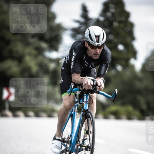 21.06.2026 - 29. Vierlanden-Triathlon H.Heesch http://msf.ph/oto/9924059 21.06.2026 13:05:48 Radfahren 1029 meine-sportfotos.de