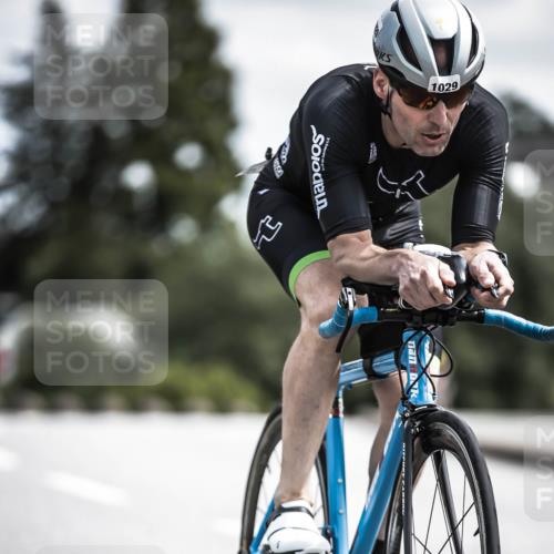 21.06.2026 - 29. Vierlanden-Triathlon H.Heesch http://msf.ph/oto/9924063 21.06.2026 13:05:48 Radfahren 1029 meine-sportfotos.de