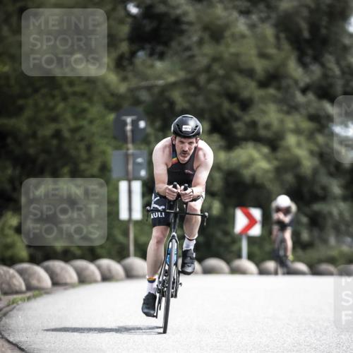 21.06.2026 - 29. Vierlanden-Triathlon H.Heesch http://msf.ph/oto/9924066 21.06.2026 13:05:52 Radfahren 1079 meine-sportfotos.de