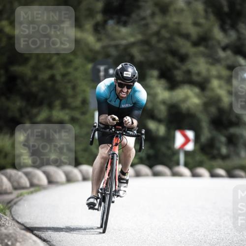 21.06.2026 - 29. Vierlanden-Triathlon H.Heesch http://msf.ph/oto/9924114 21.06.2026 13:06:04 Radfahren 1050 meine-sportfotos.de