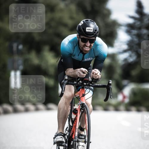 21.06.2026 - 29. Vierlanden-Triathlon H.Heesch http://msf.ph/oto/9924126 21.06.2026 13:06:05 Radfahren 1050 meine-sportfotos.de