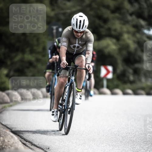 21.06.2026 - 29. Vierlanden-Triathlon H.Heesch http://msf.ph/oto/9924131 21.06.2026 13:06:28 Radfahren 1065 meine-sportfotos.de