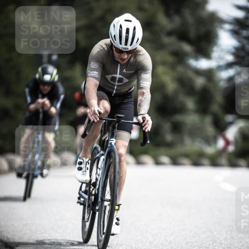 21.06.2026 - 29. Vierlanden-Triathlon H.Heesch http://msf.ph/oto/9924137 21.06.2026 13:06:29 Radfahren 1065 meine-sportfotos.de