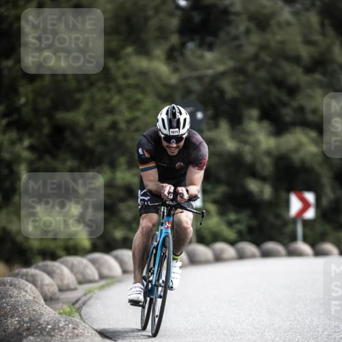 21.06.2026 - 29. Vierlanden-Triathlon H.Heesch http://msf.ph/oto/9924196 21.06.2026 13:06:46 Radfahren 1075 meine-sportfotos.de