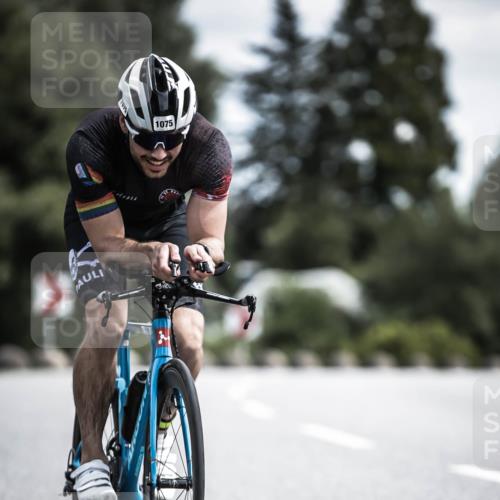 21.06.2026 - 29. Vierlanden-Triathlon H.Heesch http://msf.ph/oto/9924211 21.06.2026 13:06:46 Radfahren 1075 meine-sportfotos.de