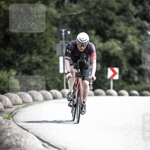 21.06.2026 - 29. Vierlanden-Triathlon H.Heesch http://msf.ph/oto/9924217 21.06.2026 13:07:08 Radfahren 1078 meine-sportfotos.de