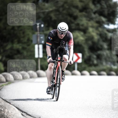 21.06.2026 - 29. Vierlanden-Triathlon H.Heesch http://msf.ph/oto/9924220 21.06.2026 13:07:09 Radfahren 1078 meine-sportfotos.de