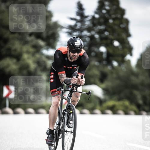 21.06.2026 - 29. Vierlanden-Triathlon H.Heesch http://msf.ph/oto/9924239 21.06.2026 13:07:10 Radfahren 1090 meine-sportfotos.de