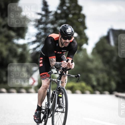 21.06.2026 - 29. Vierlanden-Triathlon H.Heesch http://msf.ph/oto/9924242 21.06.2026 13:07:10 Radfahren 1090 meine-sportfotos.de