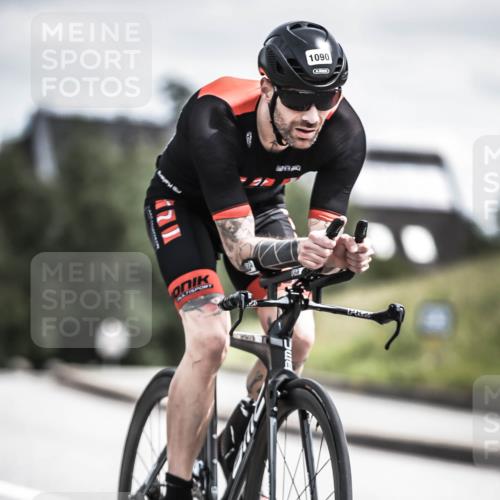 21.06.2026 - 29. Vierlanden-Triathlon H.Heesch http://msf.ph/oto/9924250 21.06.2026 13:07:11 Radfahren 1090 meine-sportfotos.de